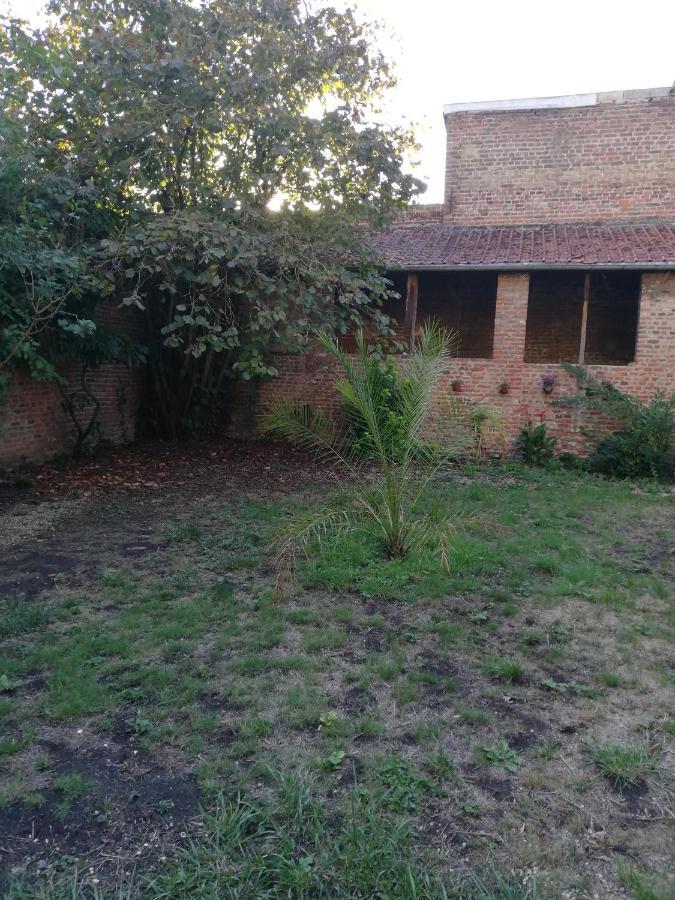 Sweet garden Villa La Fere Buitenkant foto