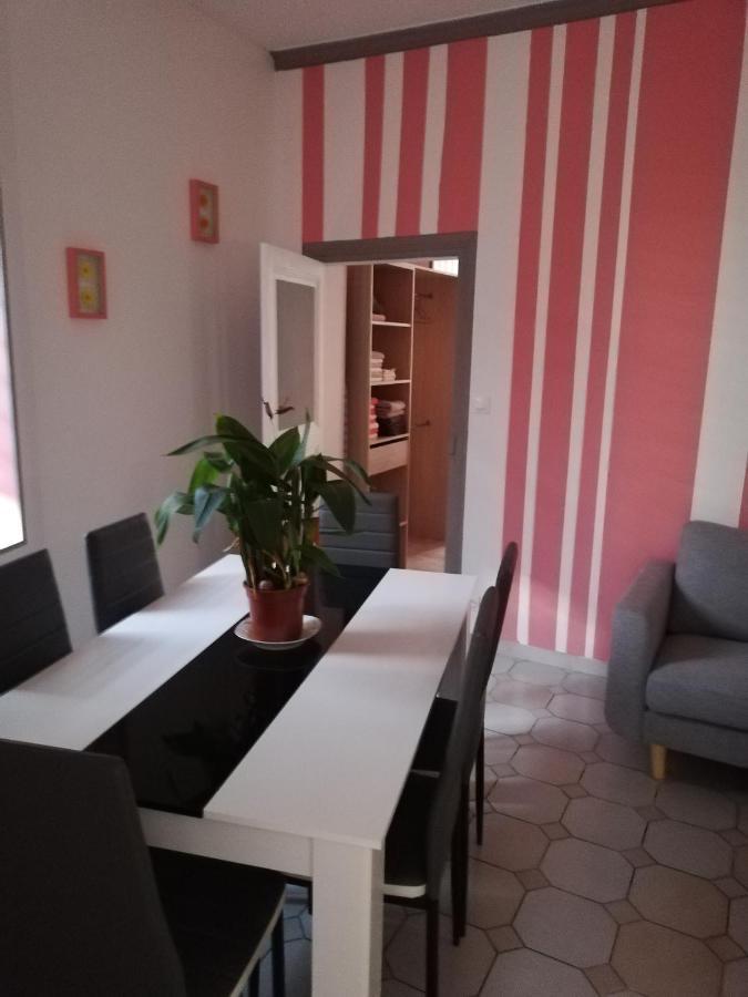 Sweet garden Villa La Fere Buitenkant foto