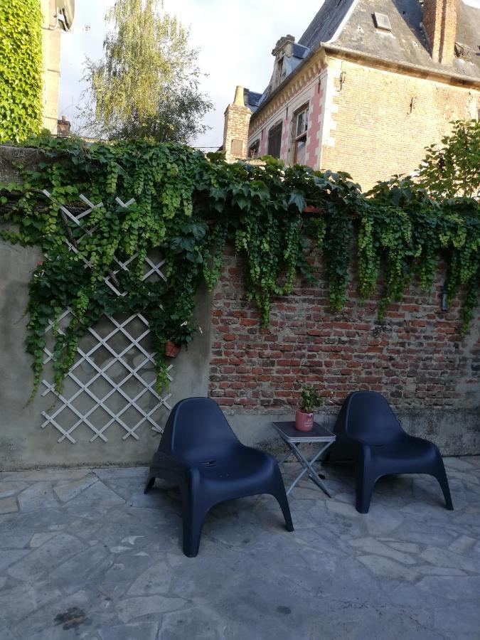 Sweet garden Villa La Fere Buitenkant foto